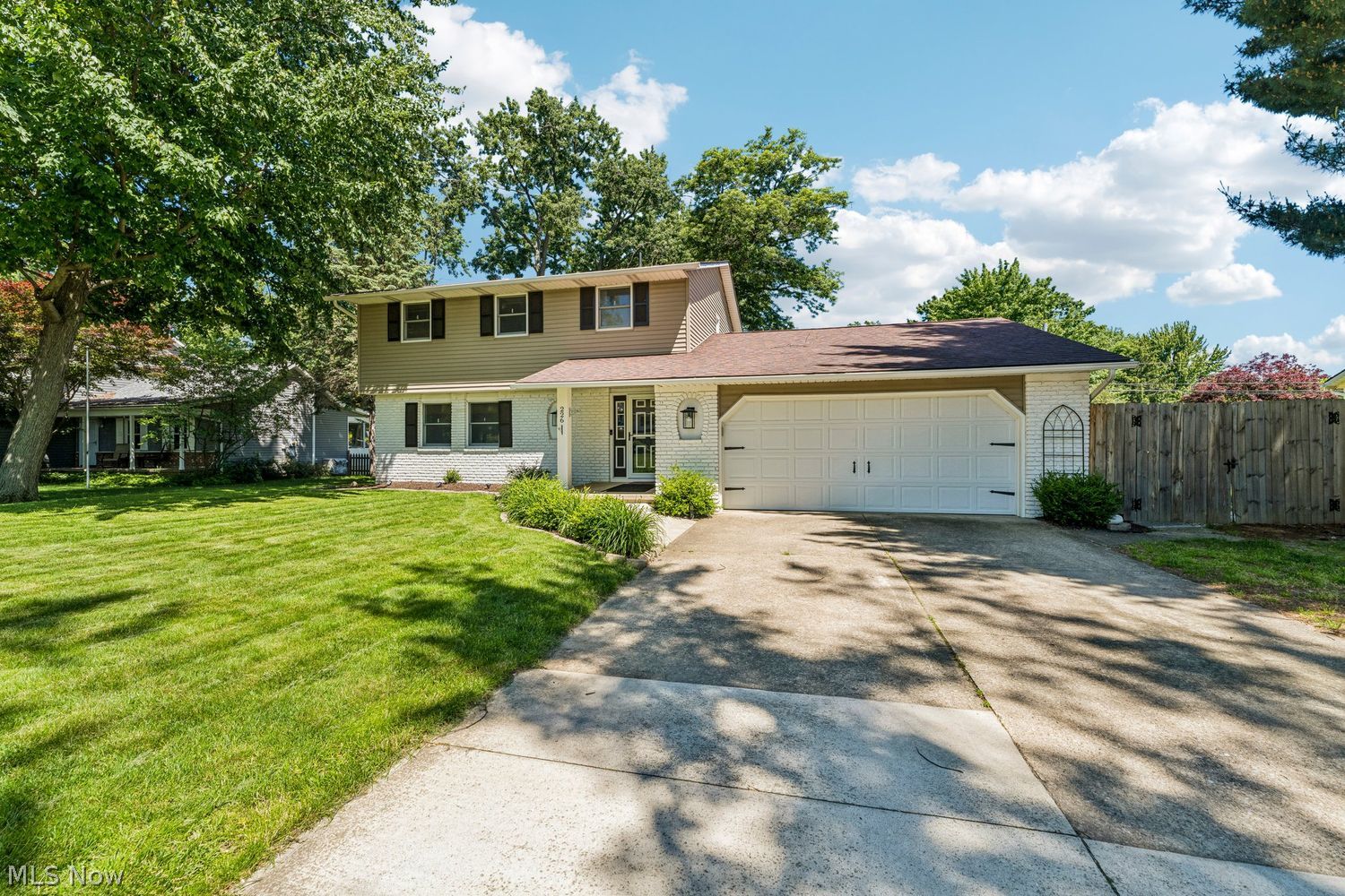226 Rustic Hill Lane Amherst OH 44001