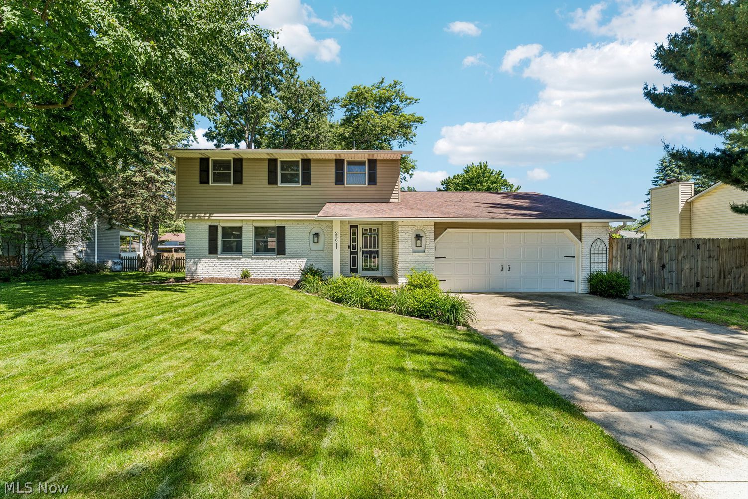 226 Rustic Hill Lane Amherst OH 44001