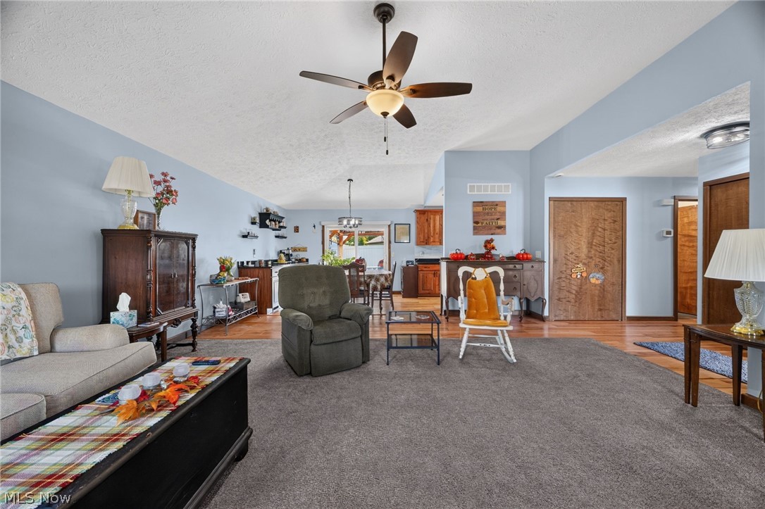 5240 Kevin Street Sheffield Village OH 44054