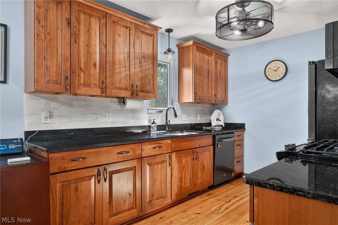 5240 Kevin Street Sheffield Village OH 44054