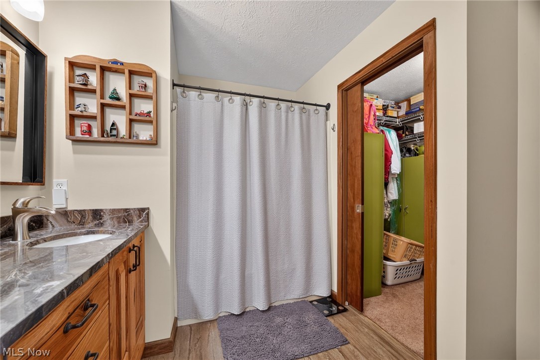 5240 Kevin Street Sheffield Village OH 44054