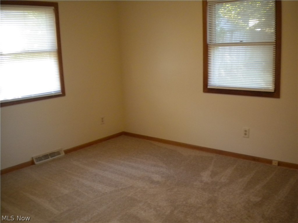 292 E Cassell Avenue Barberton OH 44203