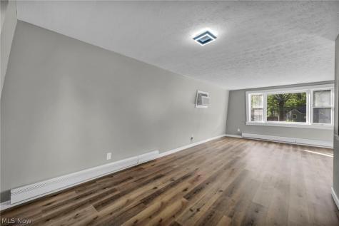 8742 Usher Road Olmsted Twp OH 44138