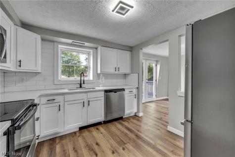 8742 Usher Road Olmsted Twp OH 44138