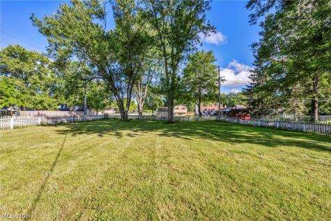 8742 Usher Road Olmsted Twp OH 44138