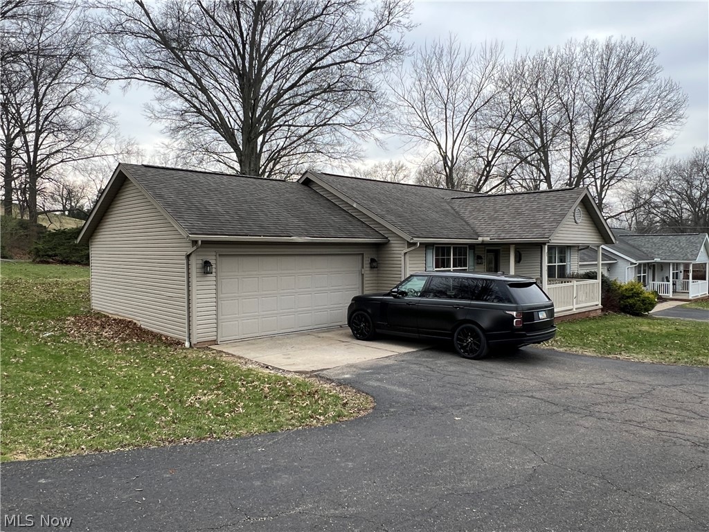 945 E Jackson Street Millersburg OH 44654