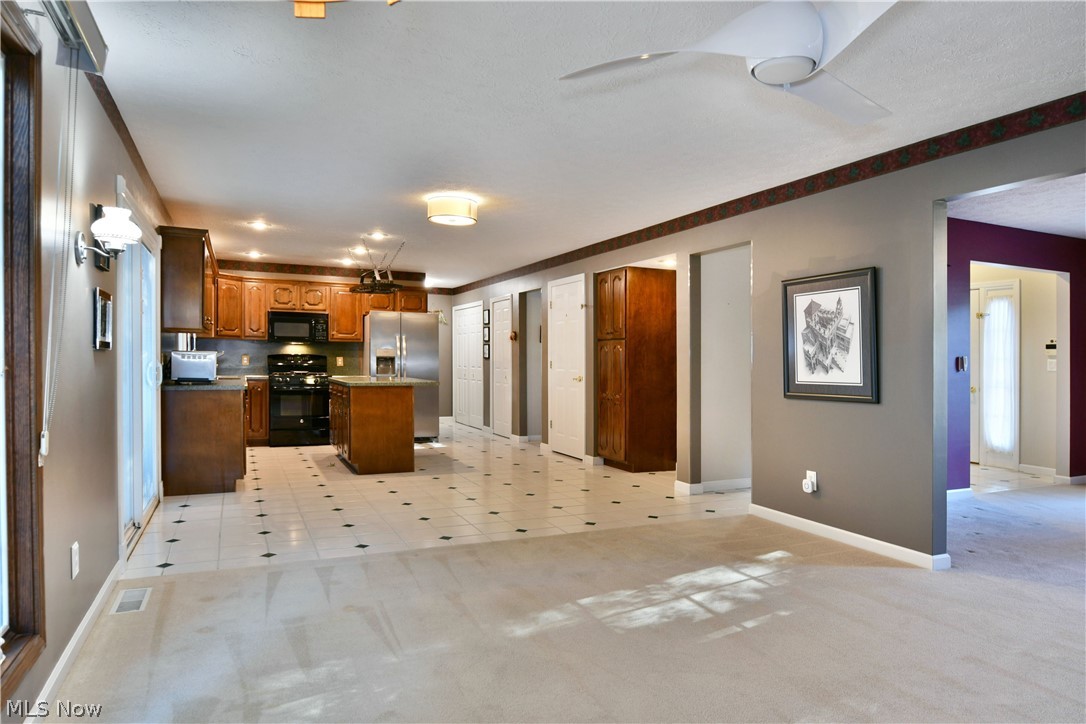 19 Spring Creek Drive Cortland OH 44410