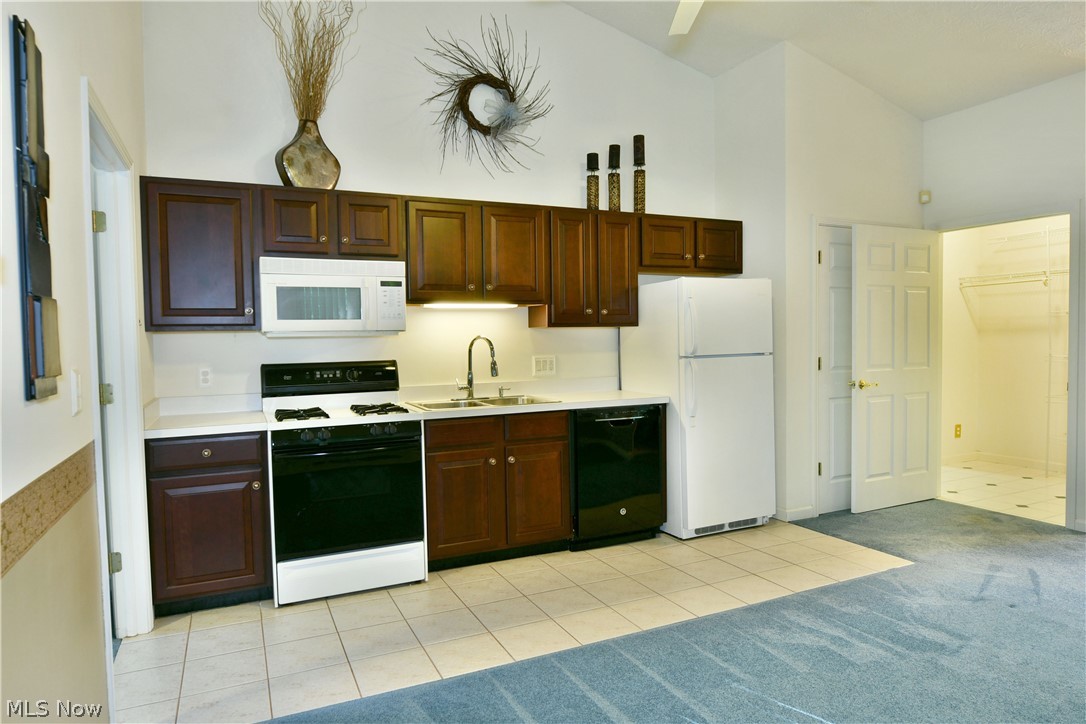 19 Spring Creek Drive Cortland OH 44410