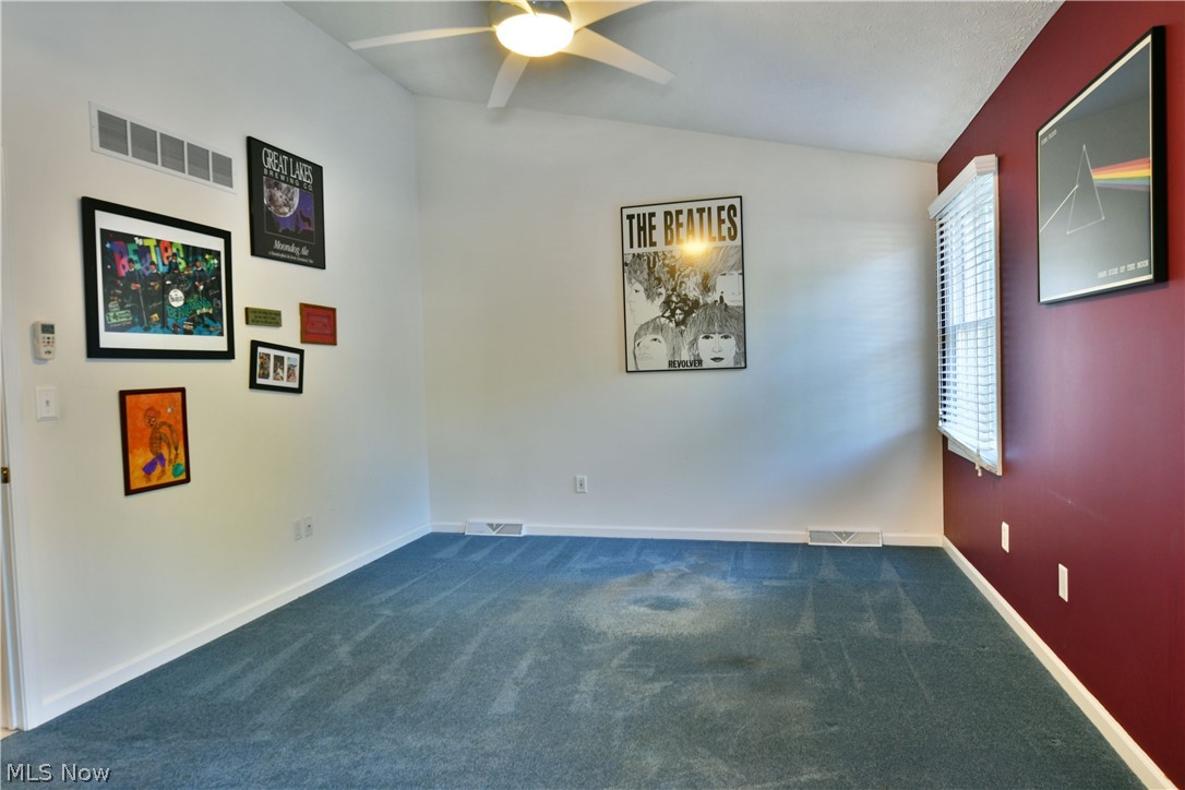 19 Spring Creek Drive Cortland OH 44410