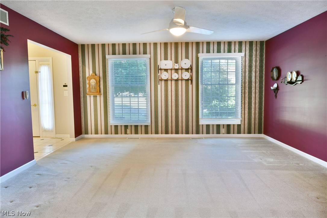 19 Spring Creek Drive Cortland OH 44410