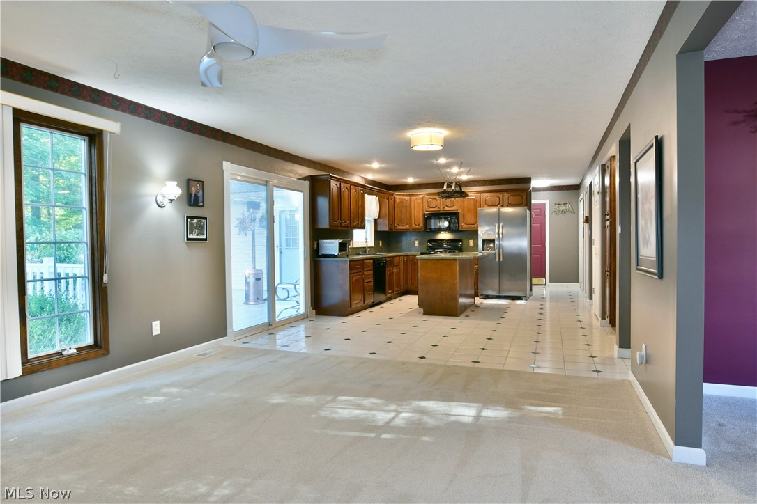 19 Spring Creek Drive Cortland OH 44410