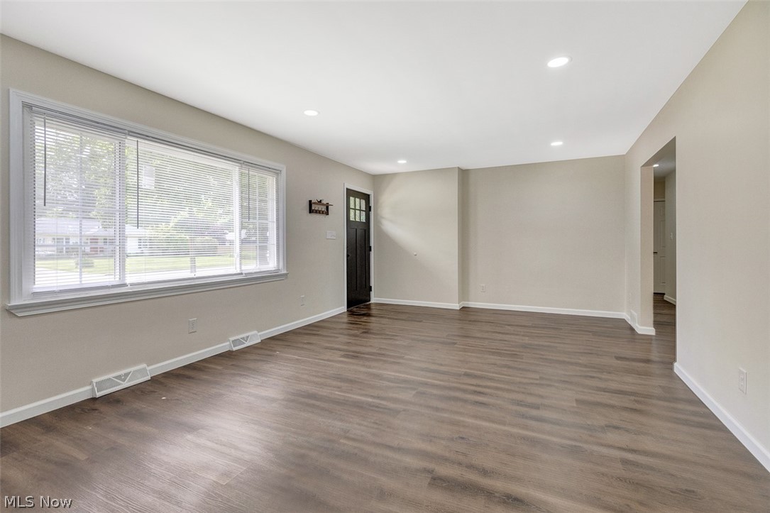 2429 Thurmont Road Akron OH 44313