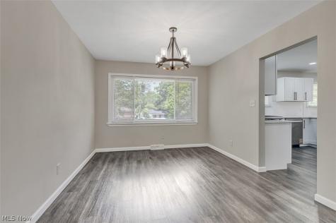 2429 Thurmont Road Akron OH 44313