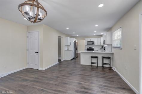 2429 Thurmont Road Akron OH 44313