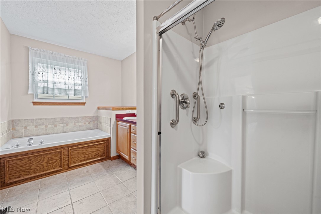 5410 Peachtree Lane N Parma OH 44134