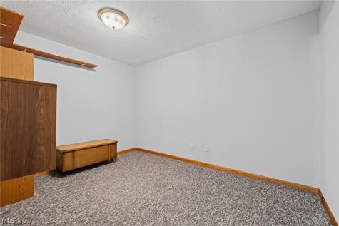 5410 Peachtree Lane N Parma OH 44134