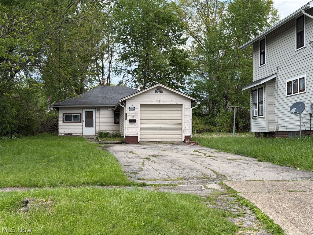1115 Mckinley Street NE Warren OH 44483