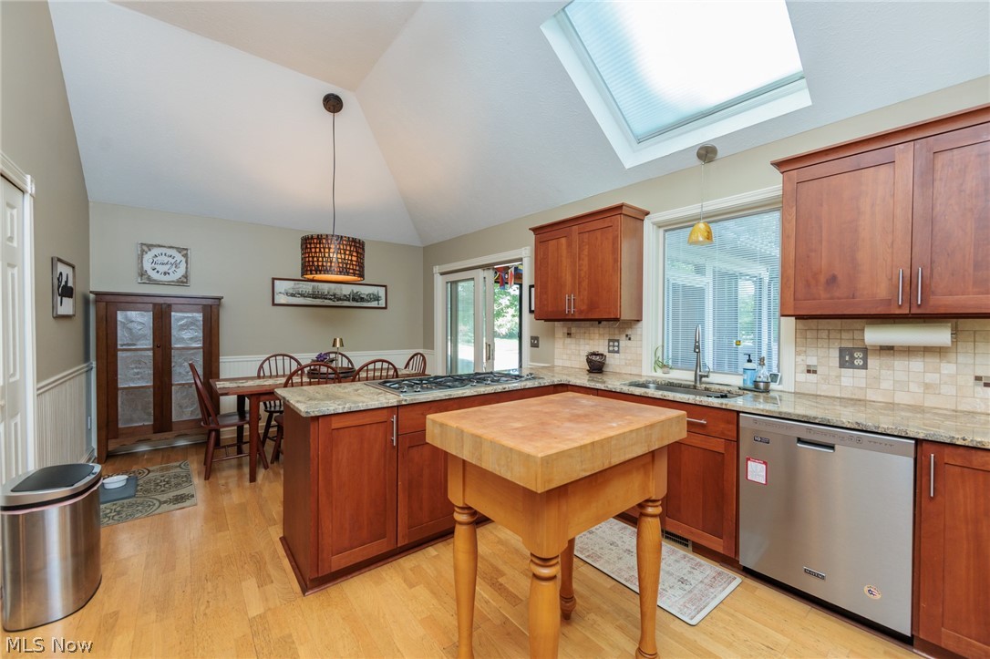 3854 Kings Mill Run Rocky River OH 44116