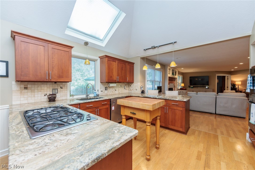 3854 Kings Mill Run Rocky River OH 44116