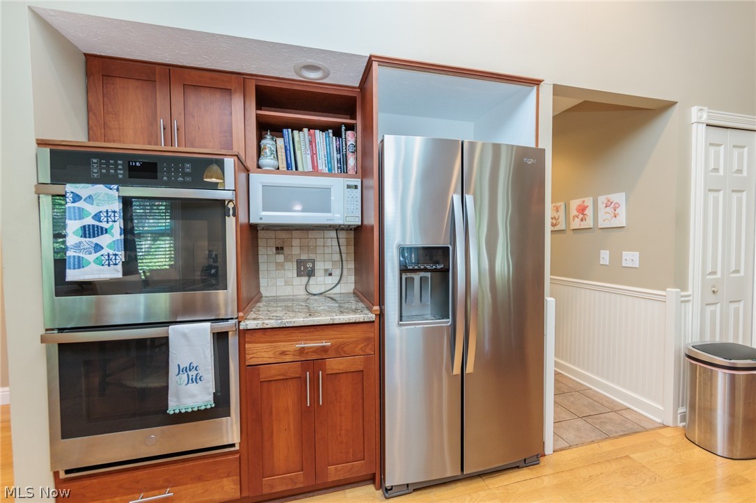 3854 Kings Mill Run Rocky River OH 44116