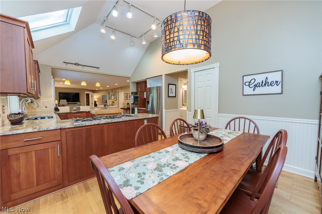 3854 Kings Mill Run Rocky River OH 44116