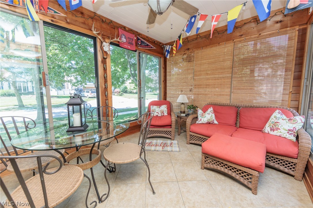 3854 Kings Mill Run Rocky River OH 44116