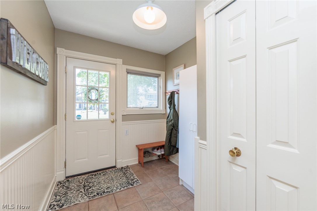 3854 Kings Mill Run Rocky River OH 44116
