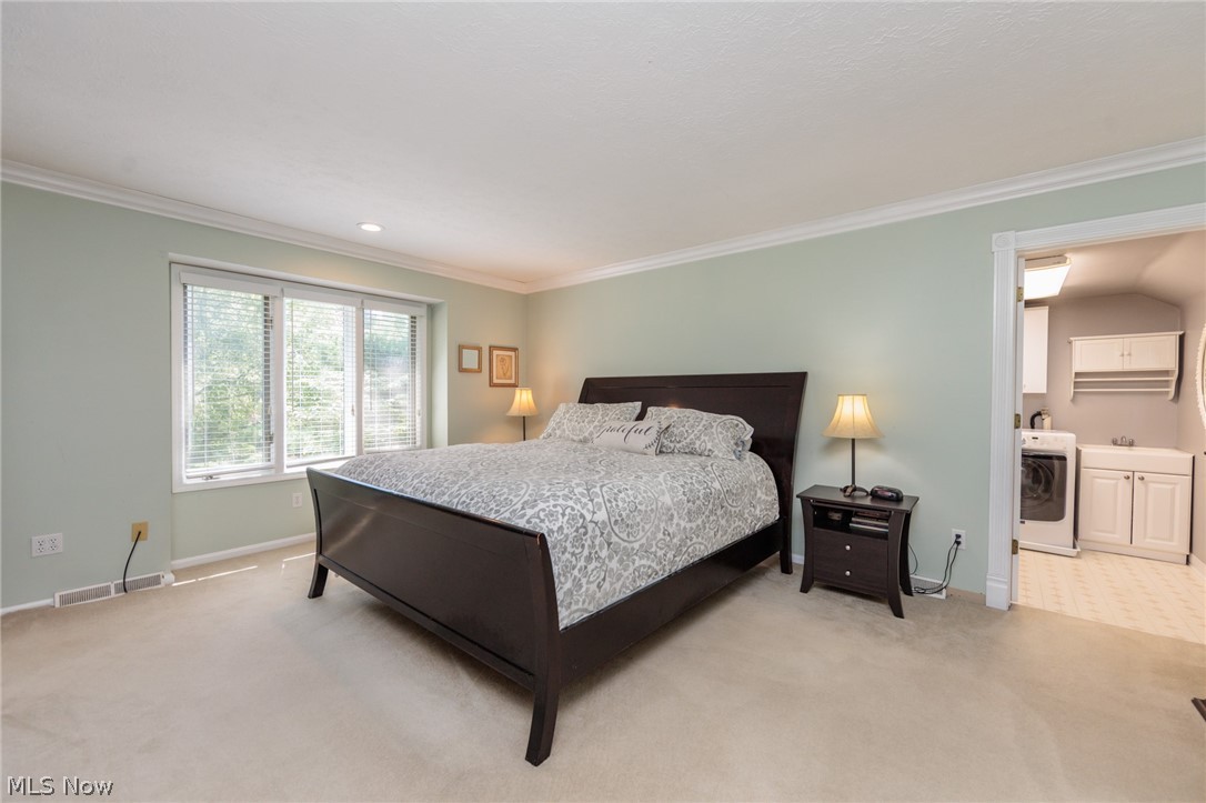 3854 Kings Mill Run Rocky River OH 44116