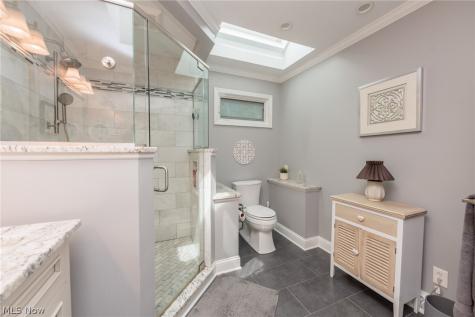 3854 Kings Mill Run Rocky River OH 44116