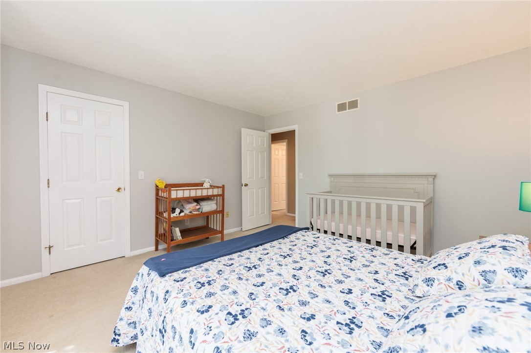 3854 Kings Mill Run Rocky River OH 44116