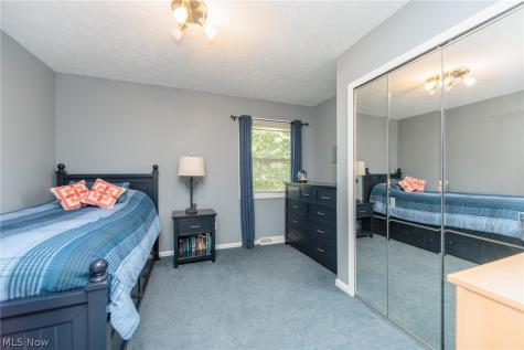 3854 Kings Mill Run Rocky River OH 44116