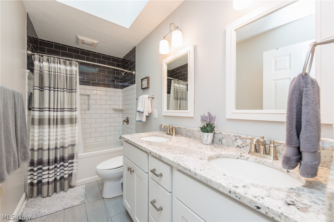 3854 Kings Mill Run Rocky River OH 44116