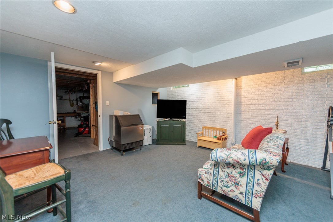 3854 Kings Mill Run Rocky River OH 44116