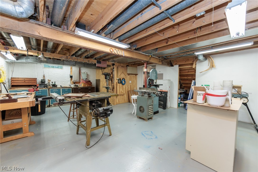 3854 Kings Mill Run Rocky River OH 44116