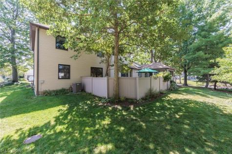 3854 Kings Mill Run Rocky River OH 44116