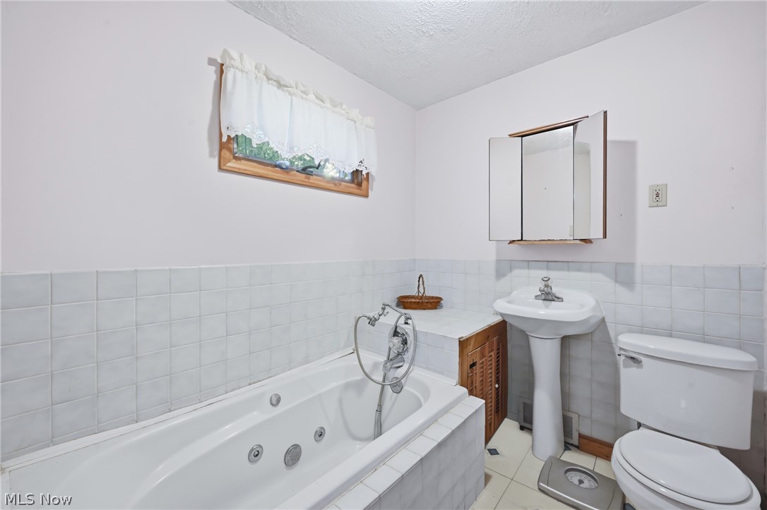 301 Porter Avenue Campbell OH 44405