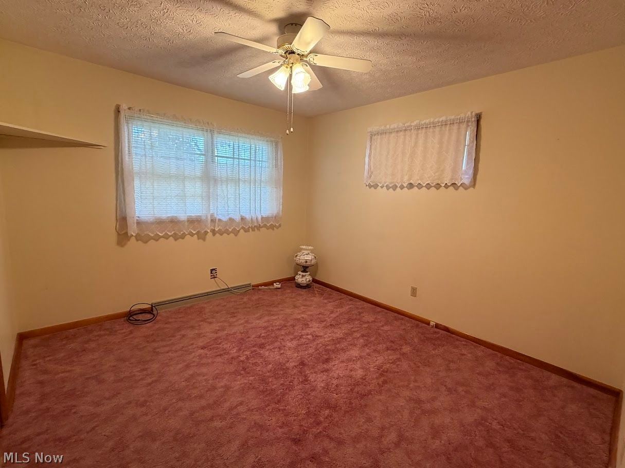 911 5th Street NW New Philadelphia OH 44663