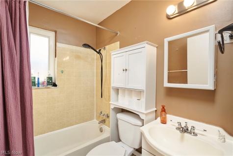 5961 Broadview Road Parma OH 44134