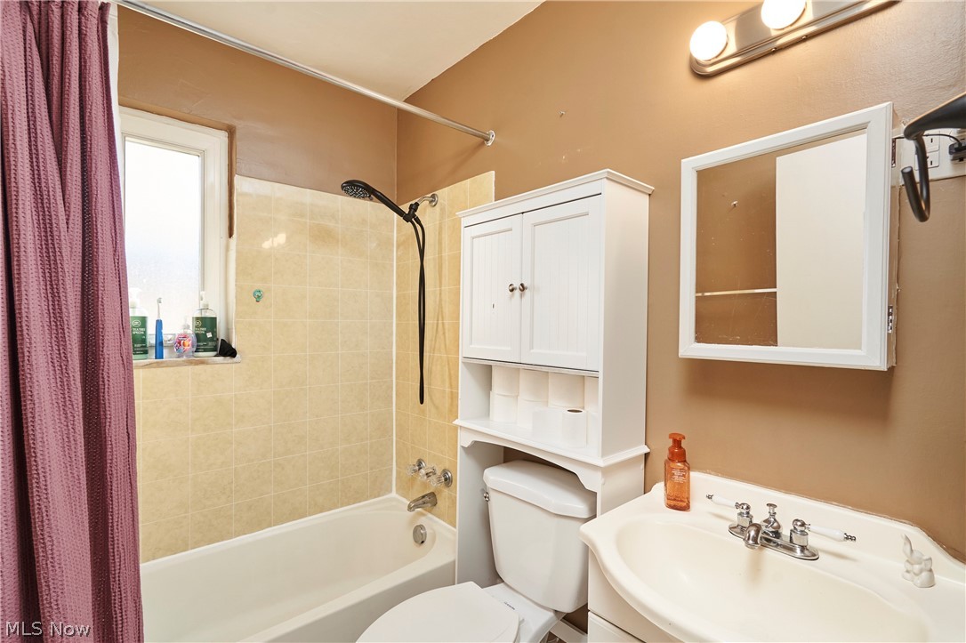 5961 Broadview Road Parma OH 44134