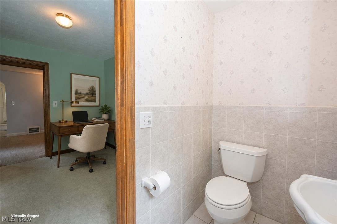 11406 W Pine Lake Road Salem OH 44460