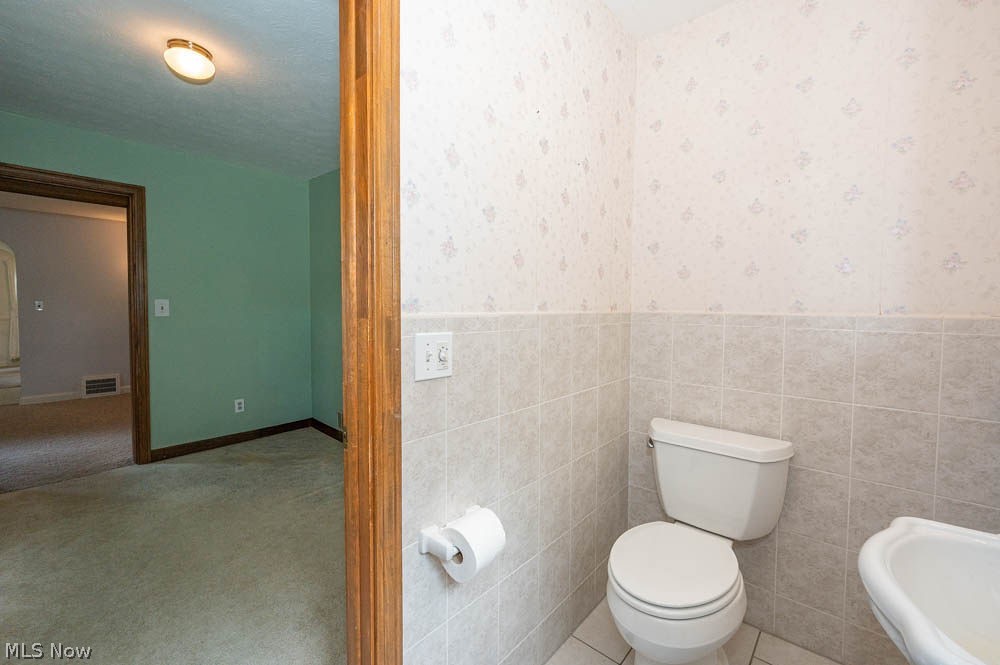 11406 W Pine Lake Road Salem OH 44460