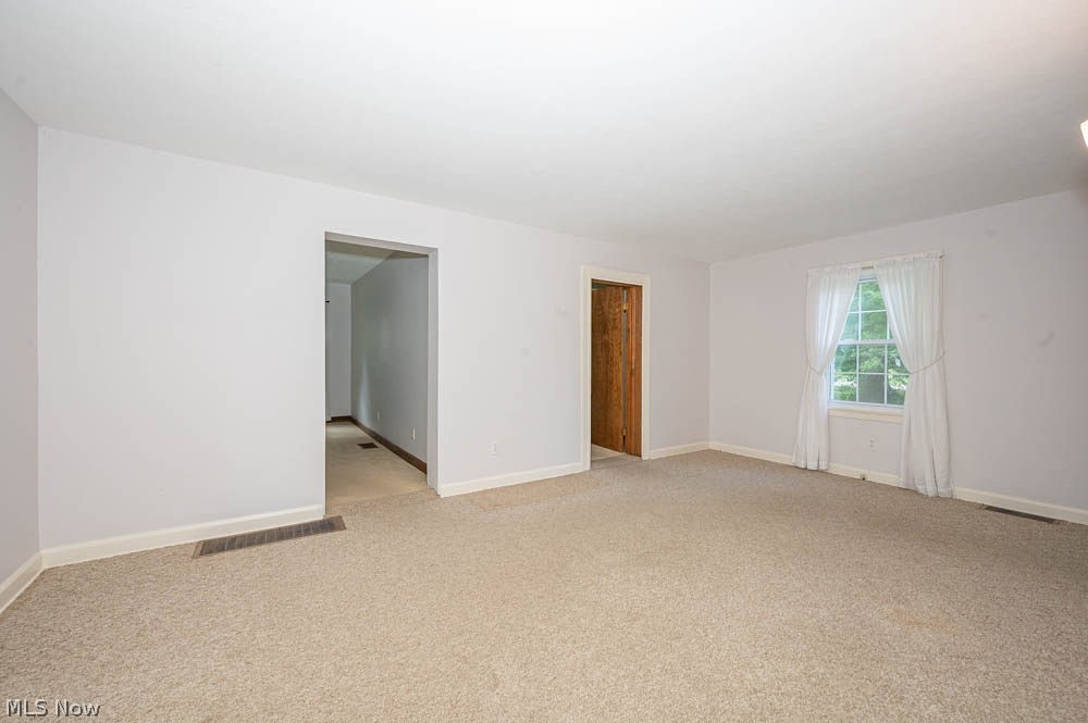 11406 W Pine Lake Road Salem OH 44460