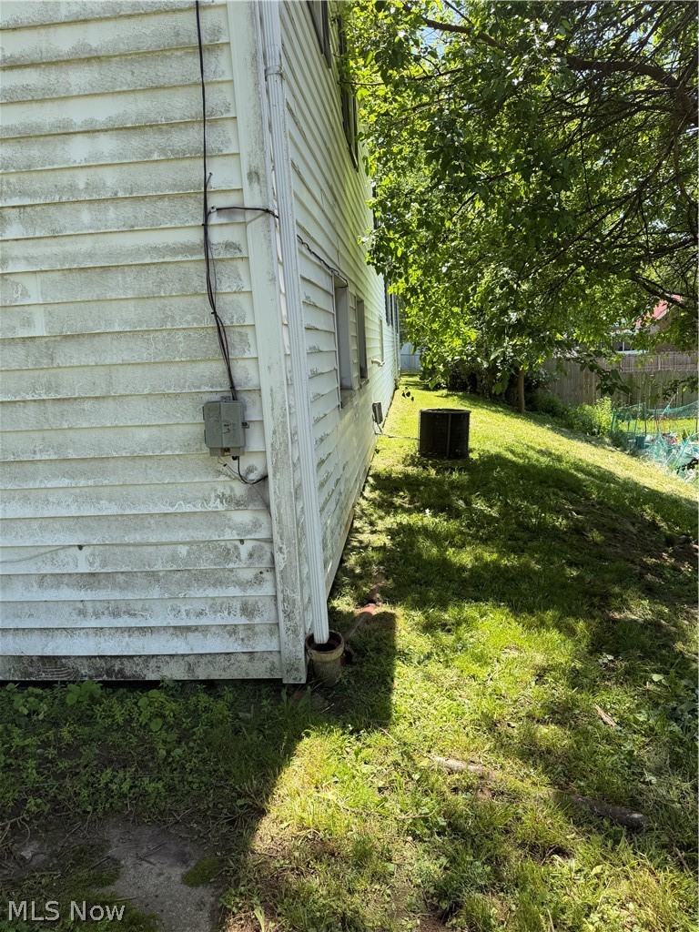 327 Cayuga Avenue NW Canton OH 44708