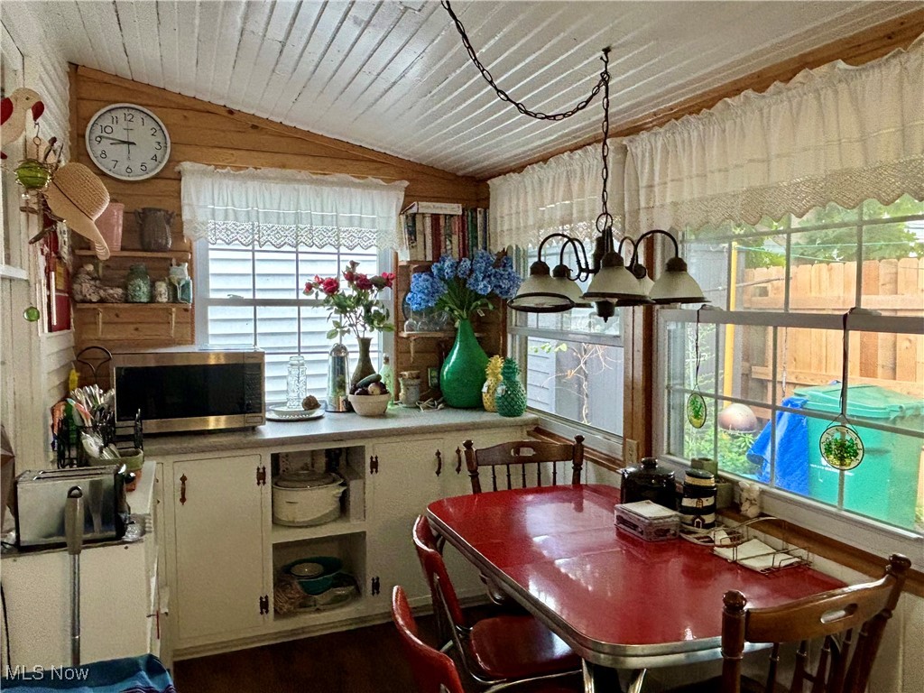 16 Billow Beach Road Ashtabula OH 44004