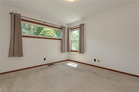 31435 Bayridge Boulevard Willowick OH 44095