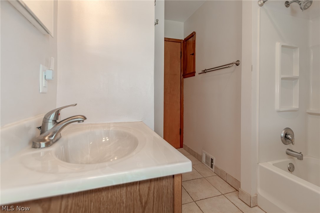 31435 Bayridge Boulevard Willowick OH 44095
