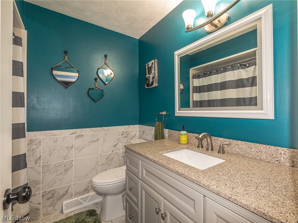 12017 Denver Drive Parma Heights OH 44130