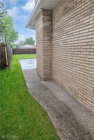 12017 Denver Drive Parma Heights OH 44130