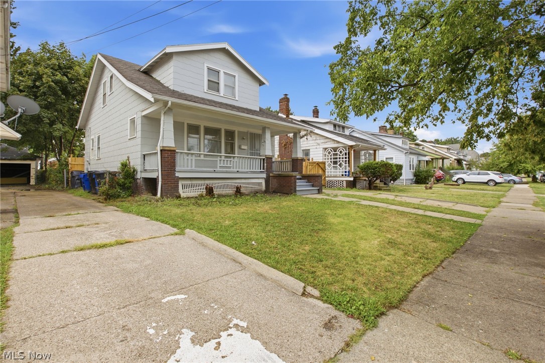 10113 Loretta Avenue Cleveland OH 44111