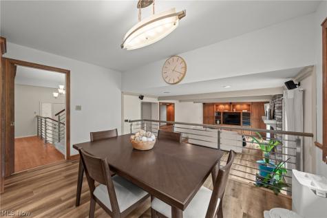 26270 Annesley Road Beachwood OH 44122